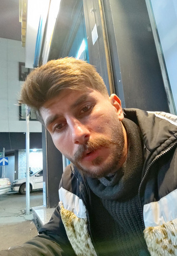 Ali (@ali88776) — my photo № 1