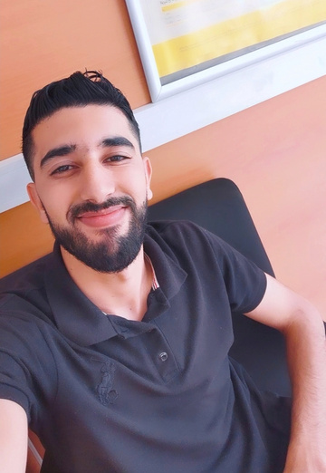 Yacin (@yacin27) — my photo № 1