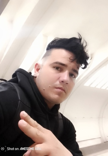 Alejandro Yhanes (@alejandroyhanes) — my photo № 1