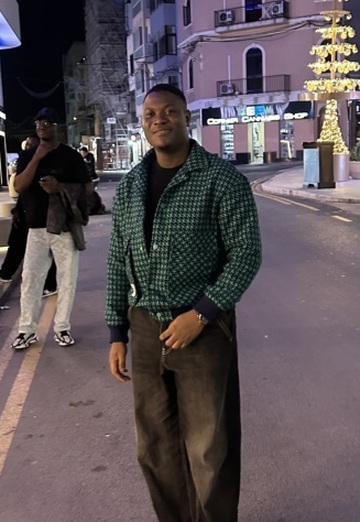 Hussein (@hussein415) — my photo № 1