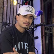 Leandro agudelo 27 Medellín