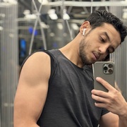 Hesham 28 Dubai