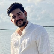 Miguel 32 Miami