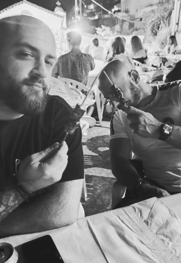 Antonis (@antonisgr) — my photo № 1