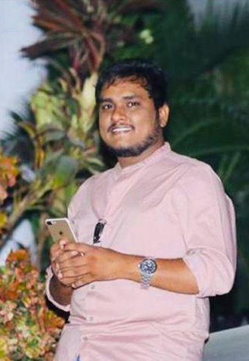 Karthik (@karthik285) — my photo № 1