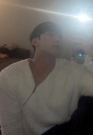 won j (@mr1883) — my photo № 1