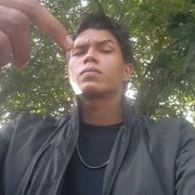 Héctor 23 Washington