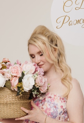 Lena (@lena93782) — my photo № 1