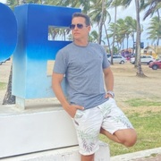 Petros 44 Recife