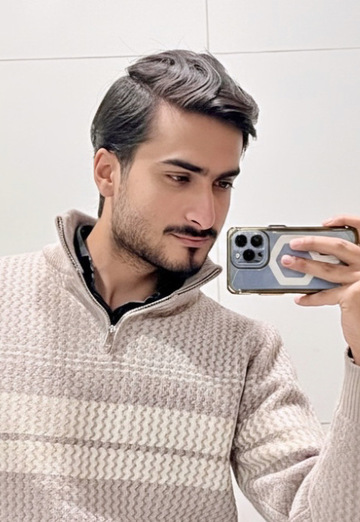 Haad Bukhari (@haadbukhari) — my photo № 1